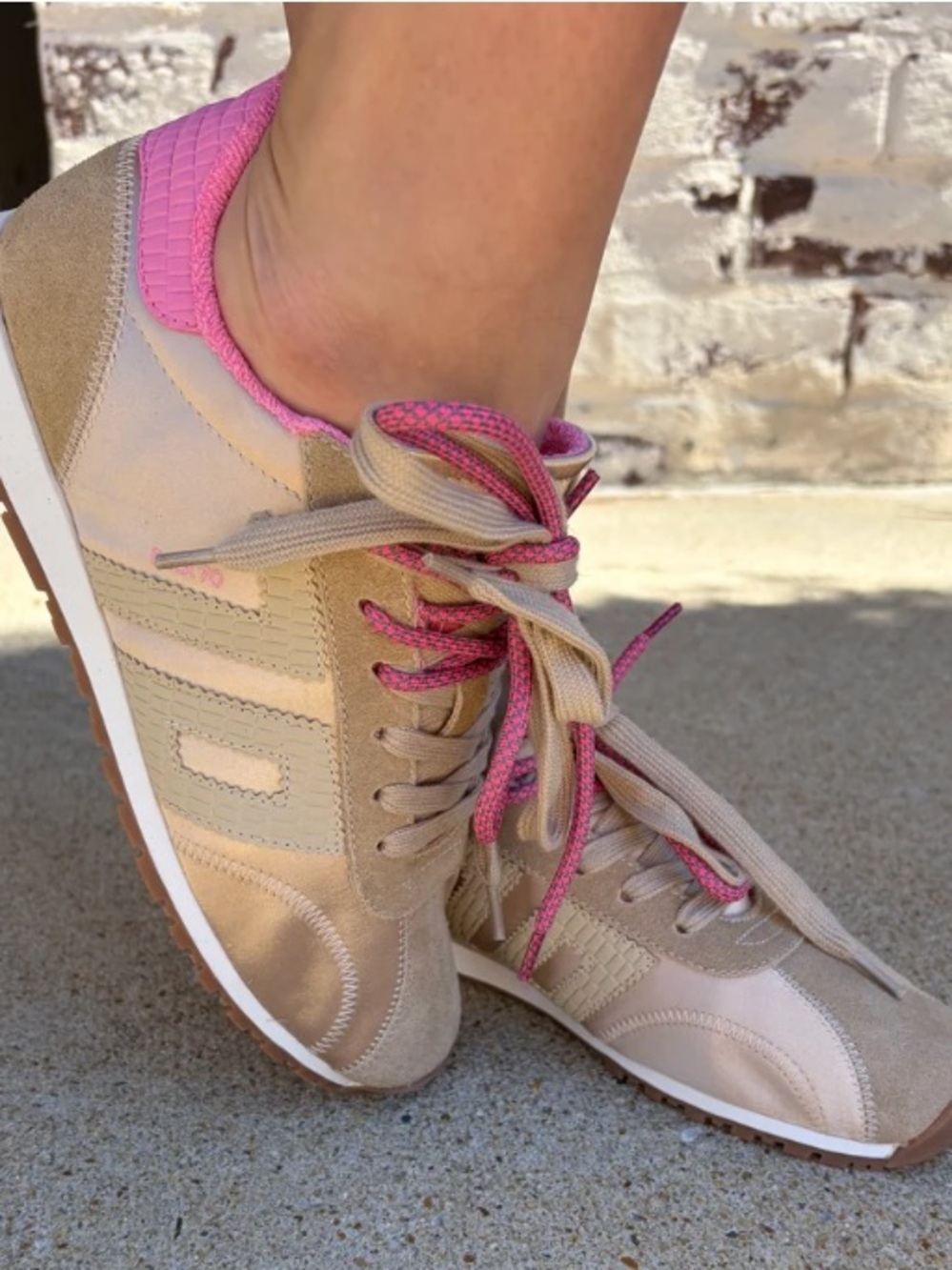 Back70 Asian Beige Sneakers - Picture 1 of 10